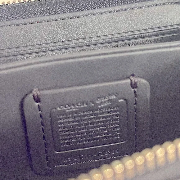 Coach Limited Edition Cracker Jack Zip Coin Case Wallet (F26395) - Picture 4 of 4